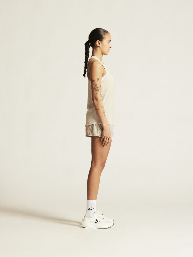 Collective Singlet Women