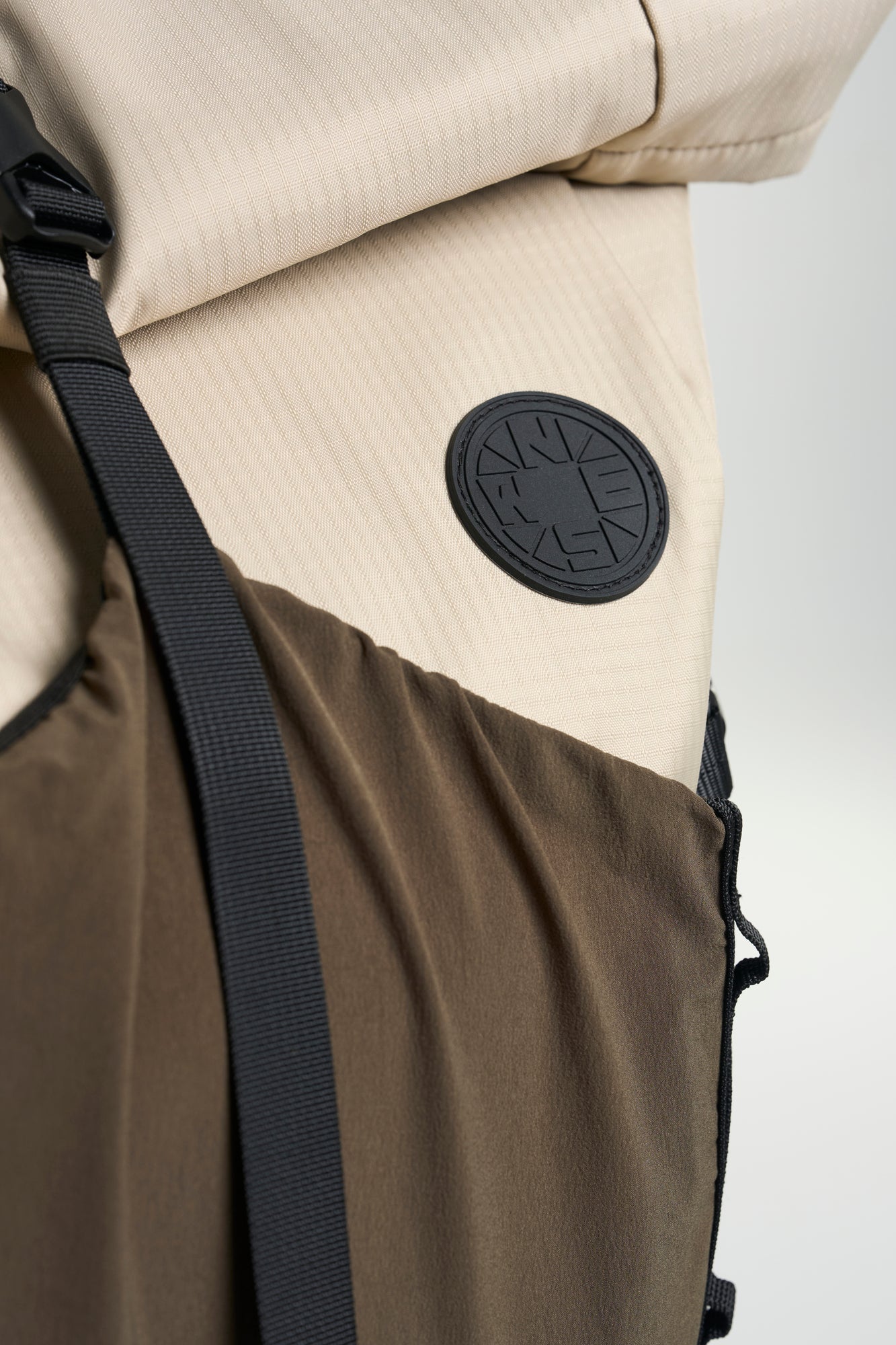 Camper Roll-Top Backpack 20/29L
