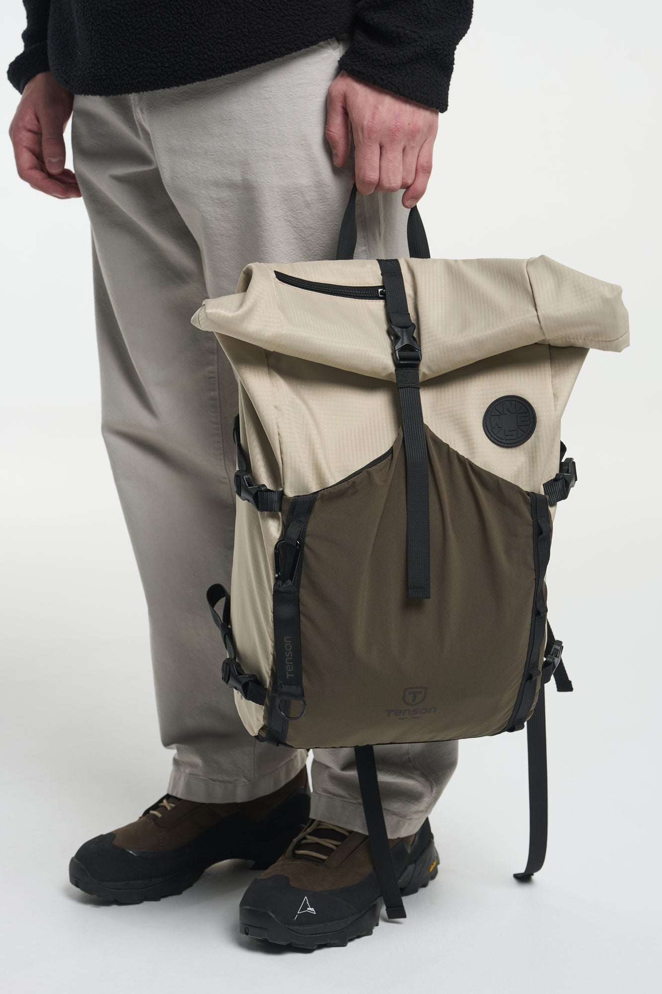 Camper Roll-Top Backpack 20/29L